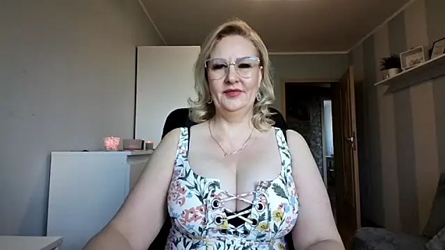 Snapshot of DianaLive chatting on 1, 4, 2026 DianaLive online show from 1, 4, 2026