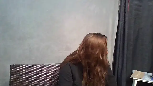 Snapshot of missmars04 chatting on 4, 10, 2025 missmars04 online show from 4, 10, 2025