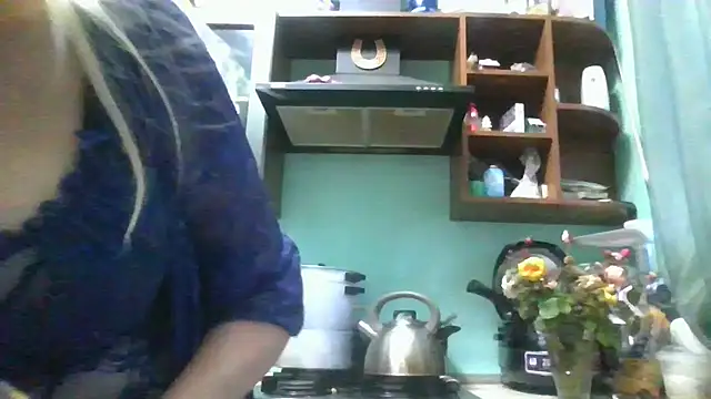 Snapshot of Heidi-Helga chatting on 5, 11, 2025 Heidi-Helga online show from 5, 11, 2025