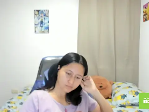 Snapshot of xoxo_kiitty chatting on 15, 12, 2025 xoxo kiitty online show from 15, 12, 2025