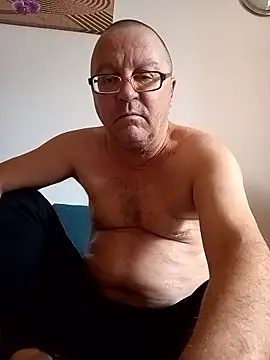 Snapshot of Vali1969 chatting on 18, 1, 2026 Vali1969 online show from 18, 1, 2026