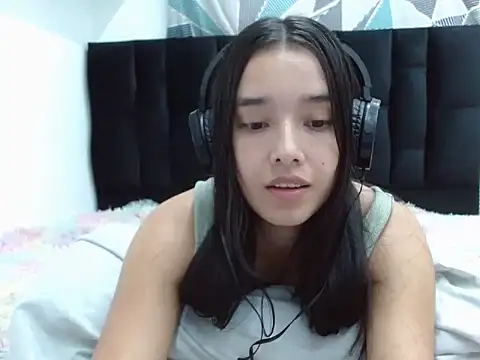  luna 777 online show from 9, 10, 2025