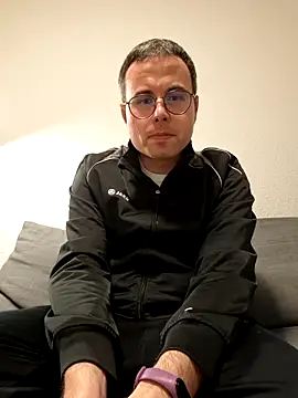 Simonudist online show from 5, 2, 2026