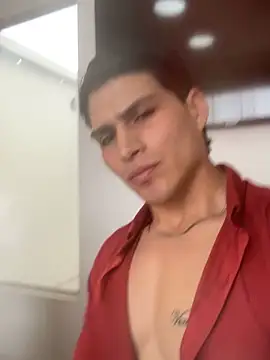 Snapshot of MaxxxSteil chatting on 8, 4, 2026 MaxxxSteil online show from 8, 4, 2026