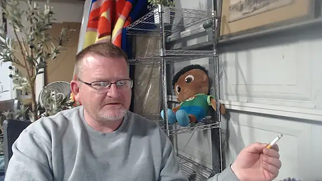 Randomoldguy615 online show from 23, 3, 2025