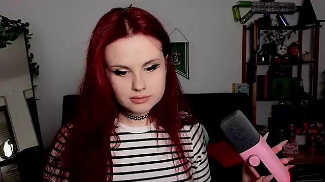 Della Ideal online show from 24, 11, 2025