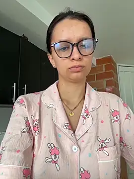 Snapshot of Soy_Sara7 chatting on 27, 10, 2025 Soy Sara7 online show from 27, 10, 2025