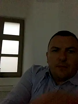 Snapshot of Mike8523 chatting on 20, 10, 2025 Mike8523 online show from 20, 10, 2025