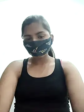 heena-3678 online show from 5, 3, 2025