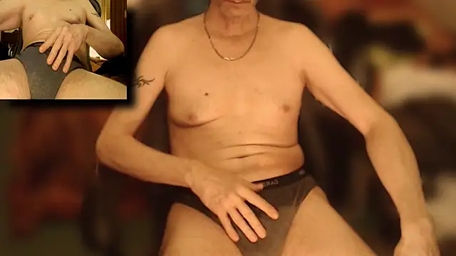 Snapshot of maxdaddy690 chatting on 14, 3, 2025 maxdaddy690 online show from 14, 3, 2025