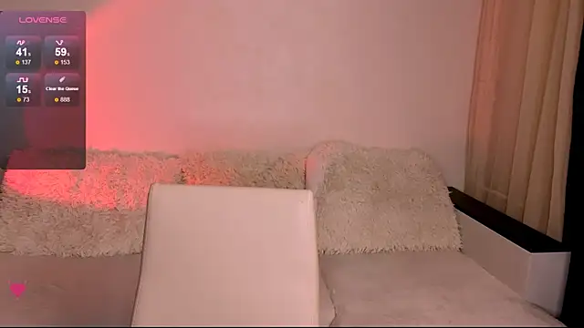 Snapshot of Cherry_Bite chatting on 12, 4, 2026 Cherry Bite online show from 12, 4, 2026