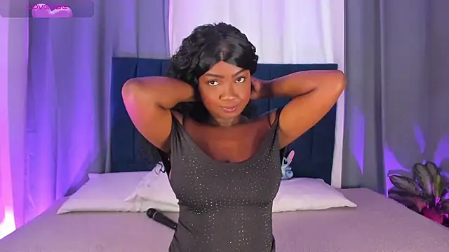 Iam brittanyjhons online show from 3, 3, 2026