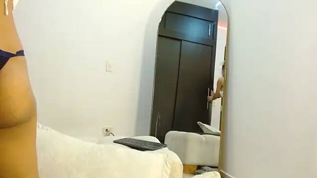 Snapshot of _tommy_and_anabel05 chatting on 5, 12, 2025 tommy and anabel05 online show from 5, 12, 2025