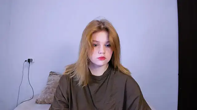 LaseyMoon online show from 29, 10, 2025