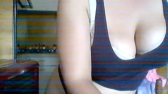 Snapshot of Rachele_Angel chatting on 19, 6, 2026 Rachele Angel online show from 19, 6, 2026