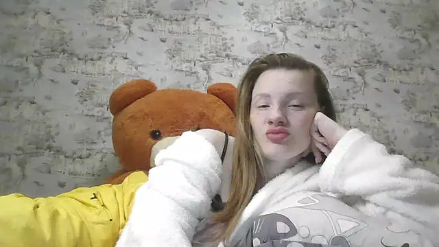 Snapshot of Eveline_May chatting on 27, 2, 2025 Eveline May online show from 27, 2, 2025