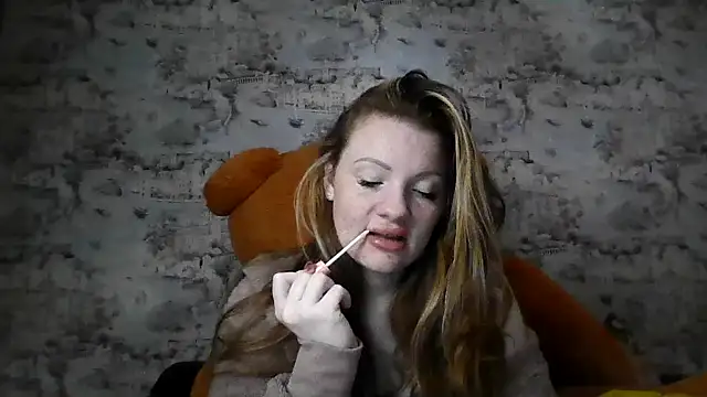 Eveline May online show from 15, 12, 2025