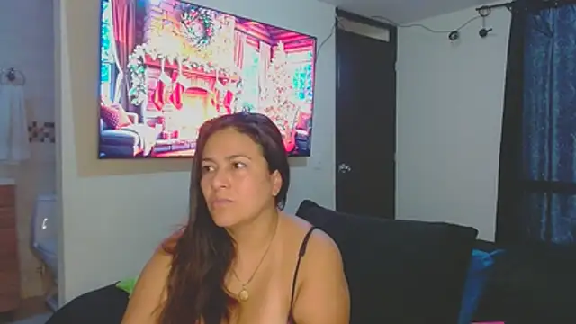 roxanasexy2025 online show from 22, 12, 2025