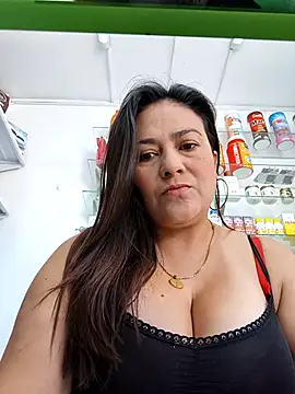 roxanasexy2025 online show from 12, 2, 2026