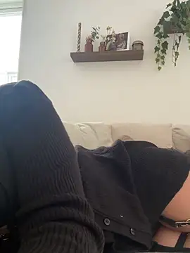 SwedishAstrid online show from 10, 2, 2026