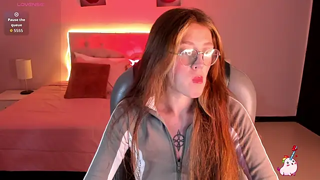 Snapshot of Emily_Warren_ chatting on 20, 2, 2026 Emily Warren online show from 20, 2, 2026