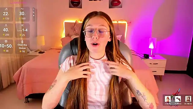 Snapshot of Emily_Warren_ chatting on 16, 3, 2026 Emily Warren online show from 16, 3, 2026