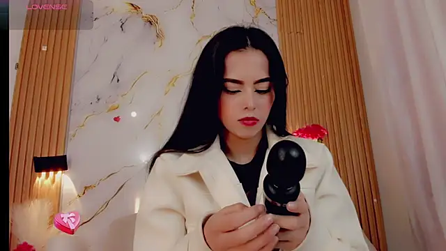 ValeriCardenas online show from 19, 11, 2025