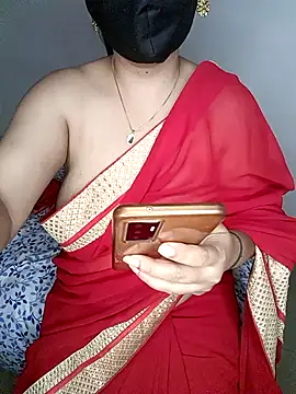 Snapshot of neha_rohan12 chatting on 13, 3, 2025 neha rohan12 online show from 13, 3, 2025