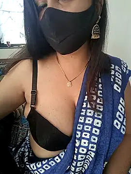 Snapshot of neha_rohan12 chatting on 10, 9, 2025 neha rohan12 online show from 10, 9, 2025