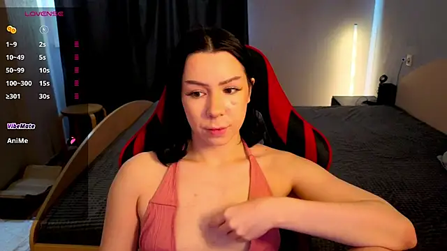 Snapshot of meganluss chatting on 4, 4, 2026 meganluss online show from 4, 4, 2026