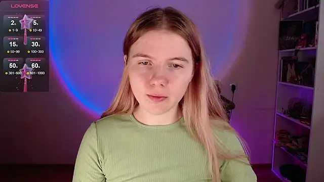 Snapshot of Strawberry_juli chatting on 15, 2, 2026 Strawberry juli online show from 15, 2, 2026