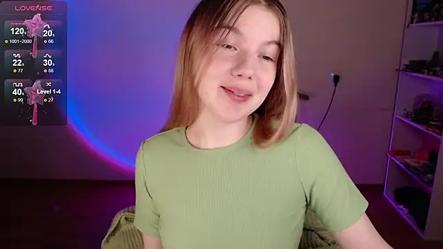 Snapshot of Strawberry_juli chatting on 11, 4, 2026 Strawberry juli online show from 11, 4, 2026