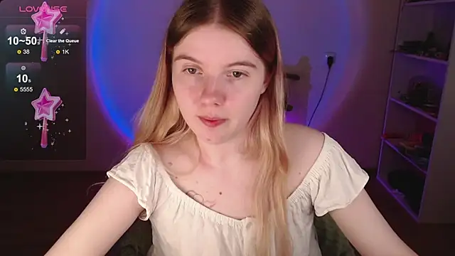 Snapshot of Strawberry_juli chatting on 1, 5, 2026 Strawberry juli online show from 1, 5, 2026