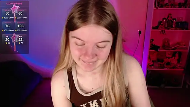 Snapshot of Strawberry_juli chatting on 30, 5, 2026 Strawberry juli online show from 30, 5, 2026