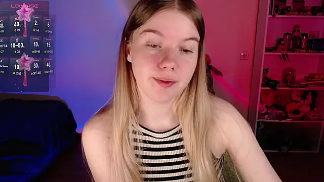 Snapshot of Strawberry_juli chatting on 11, 6, 2026 Strawberry juli online show from 11, 6, 2026