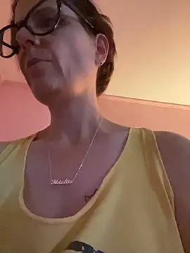 Snapshot of NataKitten chatting on 8, 11, 2025 NataKitten online show from 8, 11, 2025