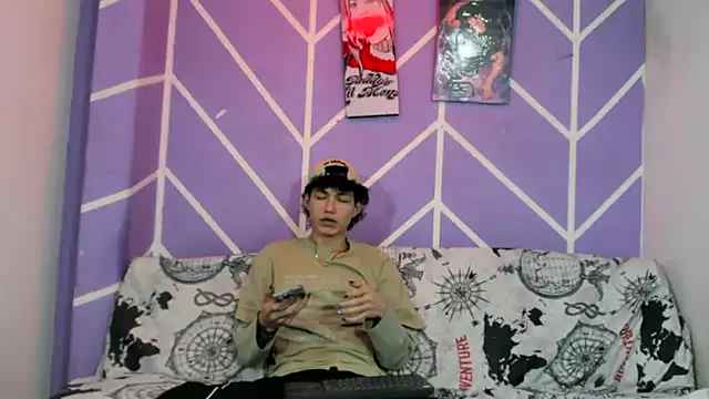 Snapshot of Maxxi_hot23 chatting on 18, 9, 2025 Maxxi hot23 online show from 18, 9, 2025