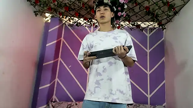 Maxxi hot23 online show from 21, 9, 2025