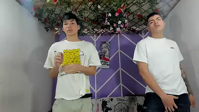 Snapshot of Maxxi_hot23 chatting on 9, 10, 2025 Maxxi hot23 online show from 9, 10, 2025