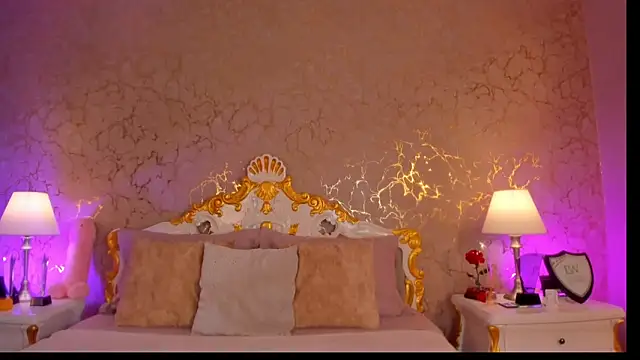 ScarlettWallace online show from 4, 2, 2026