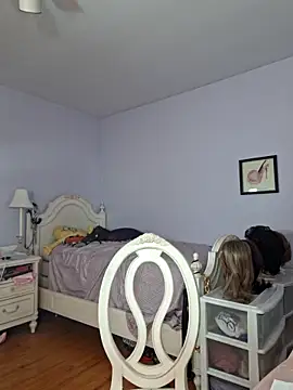 Snapshot of Victoriatv1 chatting on 25, 4, 2026 Victoriatv1 online show from 25, 4, 2026