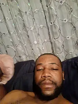 Snapshot of coolsexy29 chatting on 14, 10, 2025 coolsexy29 online show from 14, 10, 2025