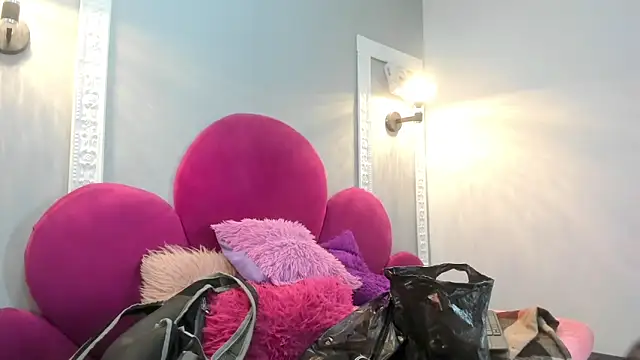 Bonniie 22 online show from 14, 4, 2026