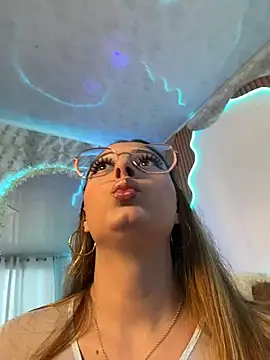 madisonjones- online show from 21, 12, 2025