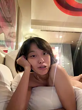 Snapshot of ladypaggy chatting on 8, 10, 2025 ladypaggy online show from 8, 10, 2025