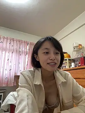 Snapshot of ladypaggy chatting on 27, 10, 2025 ladypaggy online show from 27, 10, 2025