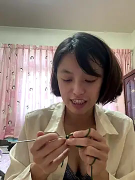 Snapshot of ladypaggy chatting on 1, 11, 2025 ladypaggy online show from 1, 11, 2025