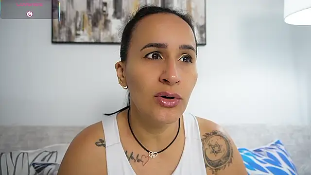 Sara Charmy online show from 2, 2, 2026