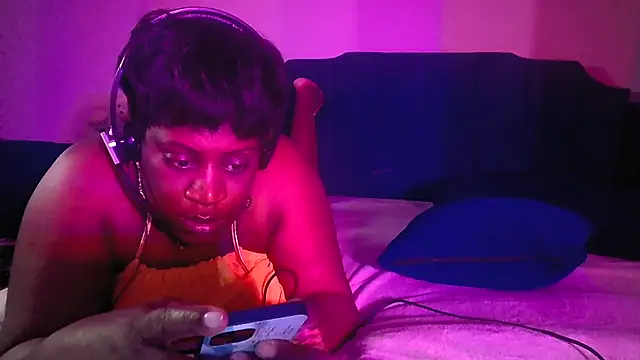 Snapshot of lovelyenigma365 chatting on 7, 3, 2025 lovelyenigma365 online show from 7, 3, 2025