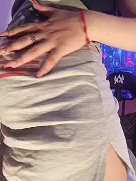 MiaStarts online show from 12, 10, 2025